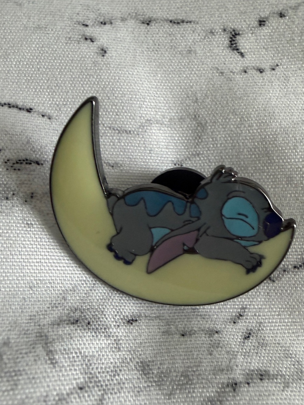 Disney | Glow in the Dark Stitch Pin